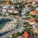 Tija Apartman *